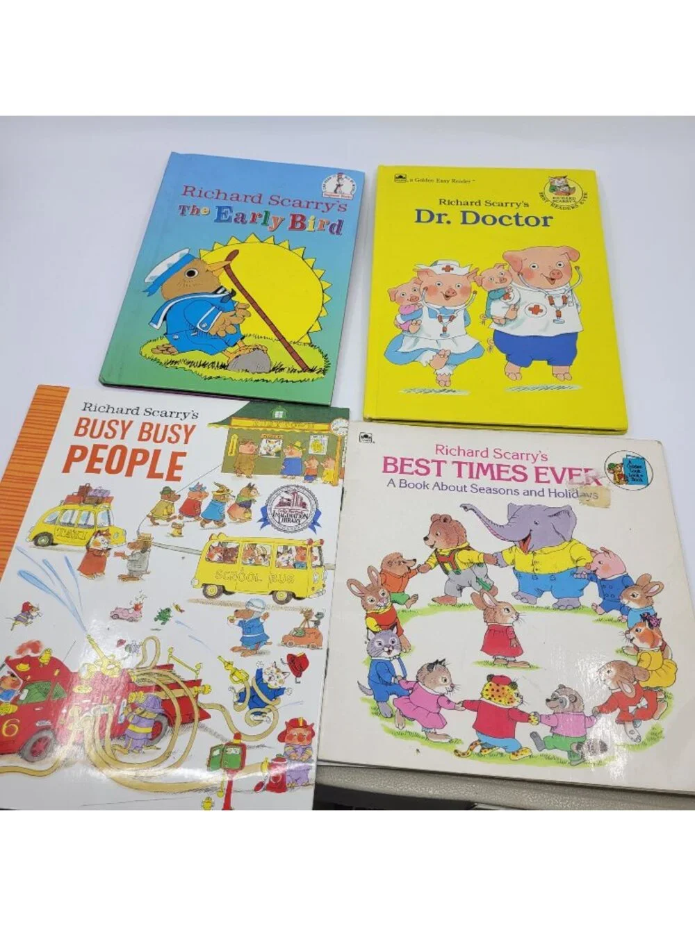 RICHARD SCARRY Lot of Children's Books - BK320